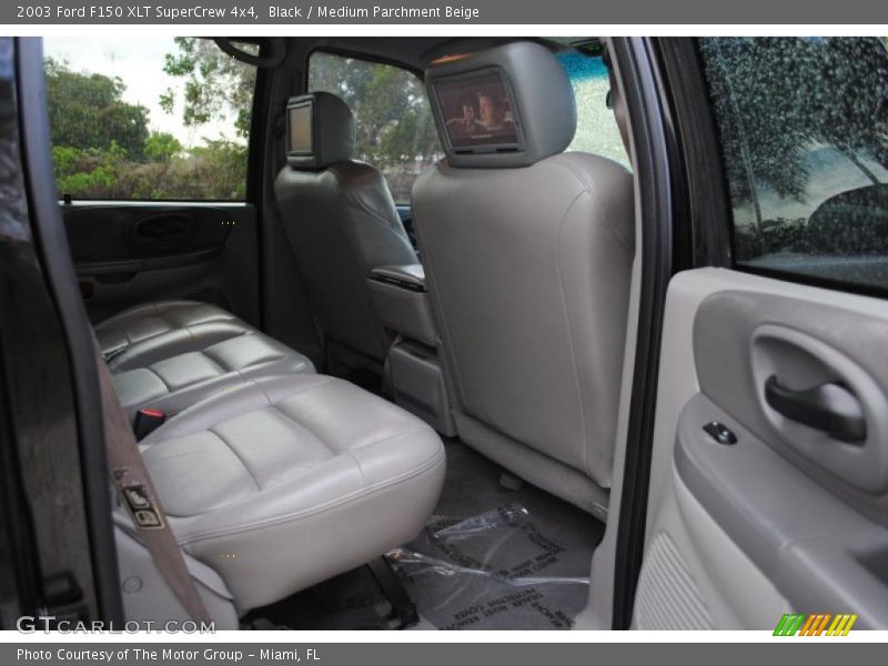 Black / Medium Parchment Beige 2003 Ford F150 XLT SuperCrew 4x4