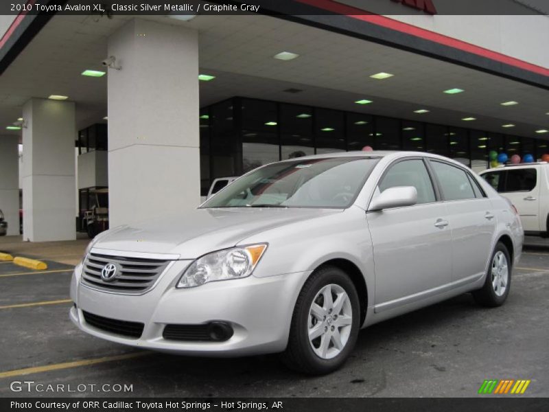 Classic Silver Metallic / Graphite Gray 2010 Toyota Avalon XL