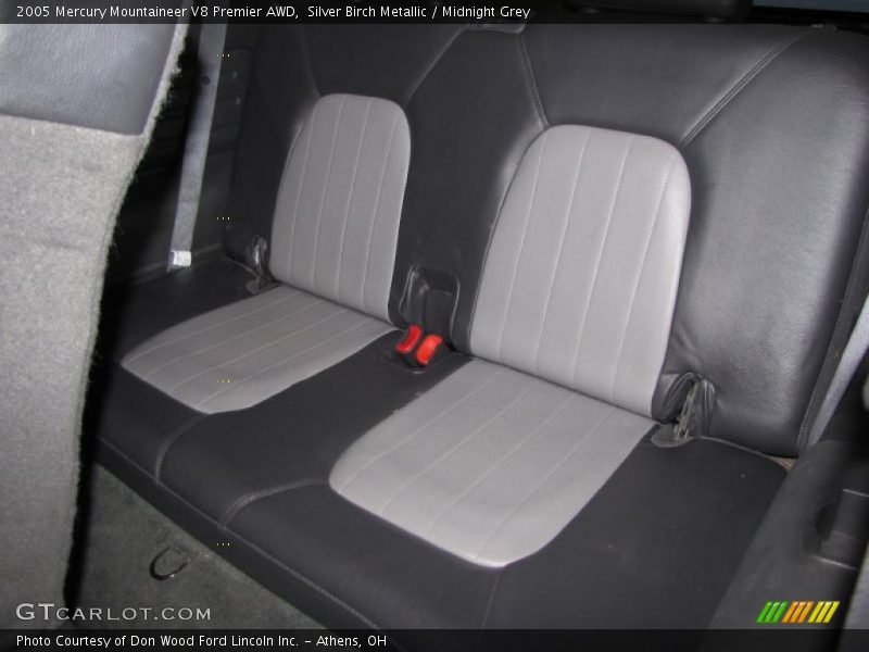 Silver Birch Metallic / Midnight Grey 2005 Mercury Mountaineer V8 Premier AWD