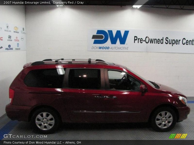 Cranberry Red / Gray 2007 Hyundai Entourage Limited