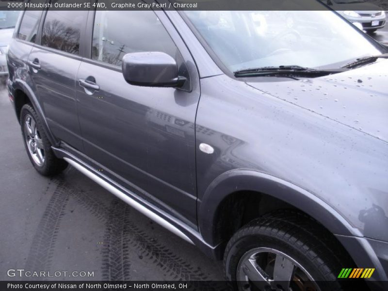 Graphite Gray Pearl / Charcoal 2006 Mitsubishi Outlander SE 4WD