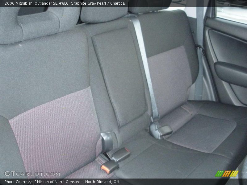 Graphite Gray Pearl / Charcoal 2006 Mitsubishi Outlander SE 4WD