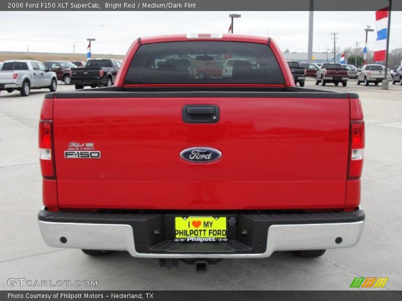 Bright Red / Medium/Dark Flint 2006 Ford F150 XLT SuperCab