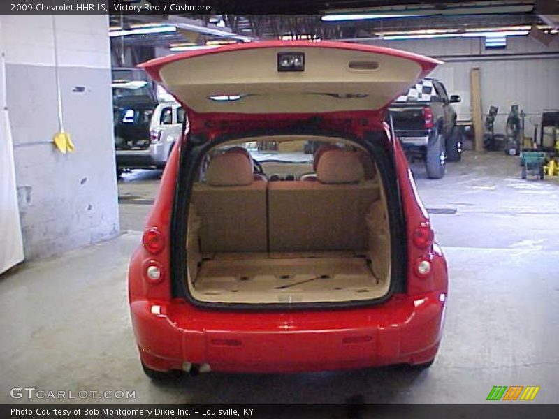 Victory Red / Cashmere 2009 Chevrolet HHR LS