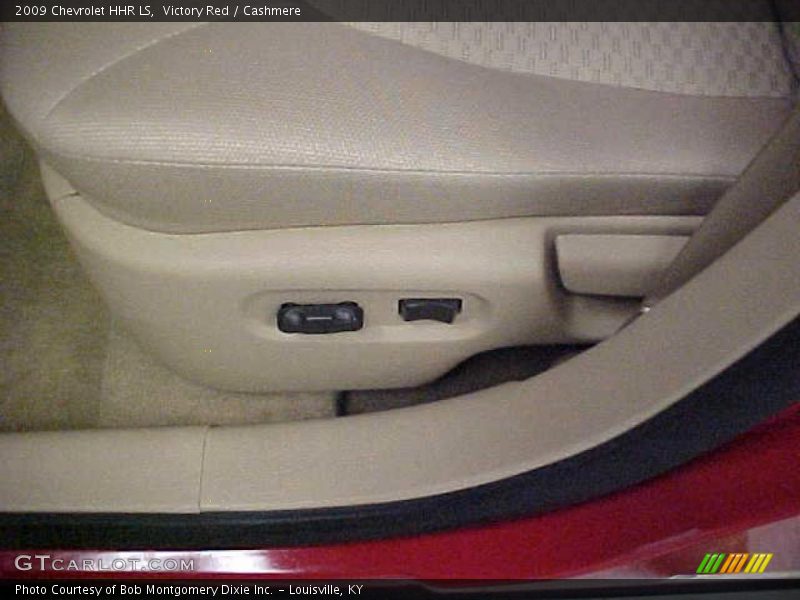 Victory Red / Cashmere 2009 Chevrolet HHR LS