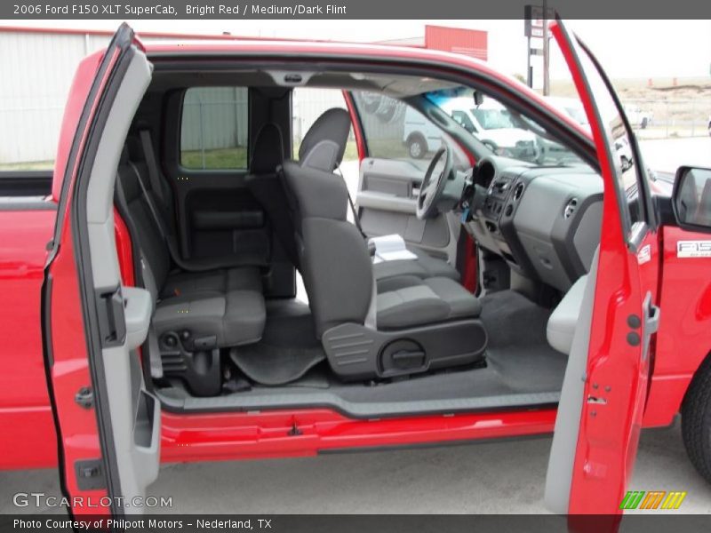 Bright Red / Medium/Dark Flint 2006 Ford F150 XLT SuperCab
