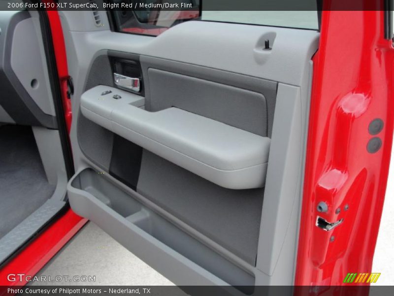 Bright Red / Medium/Dark Flint 2006 Ford F150 XLT SuperCab