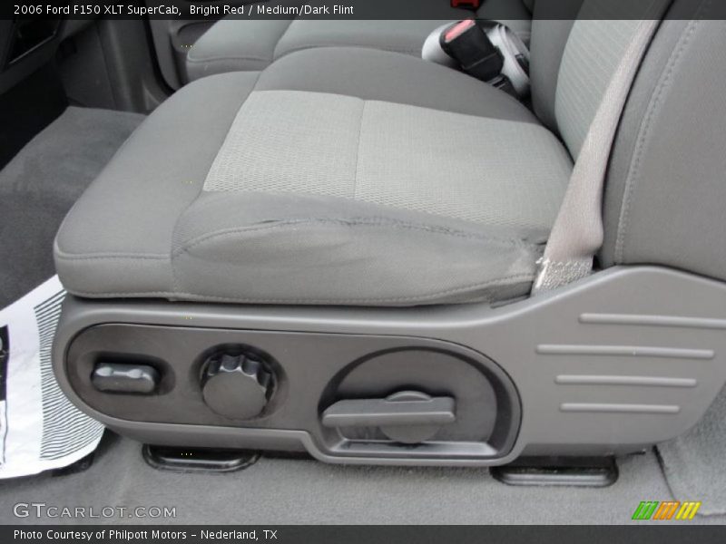 Bright Red / Medium/Dark Flint 2006 Ford F150 XLT SuperCab