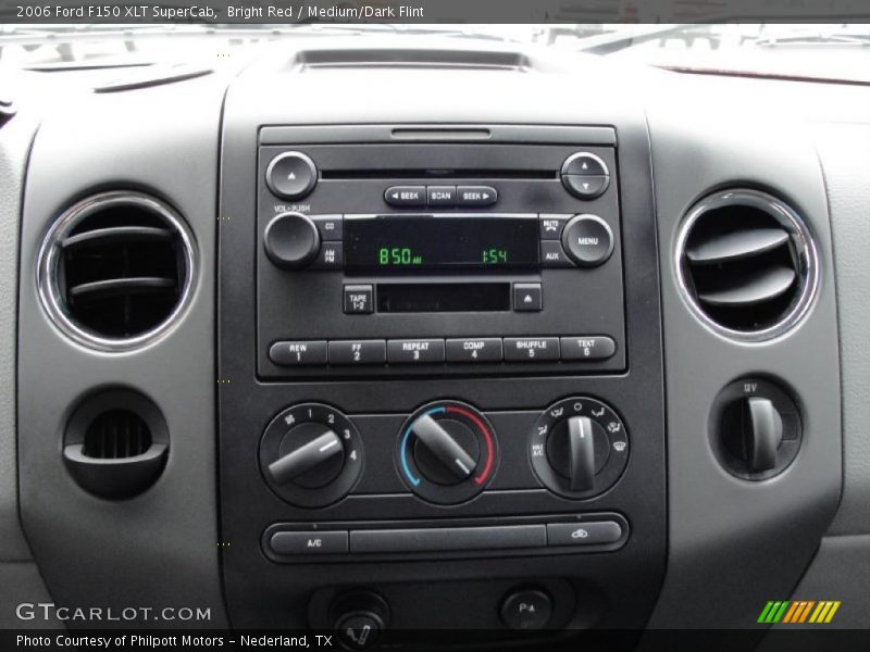 Bright Red / Medium/Dark Flint 2006 Ford F150 XLT SuperCab