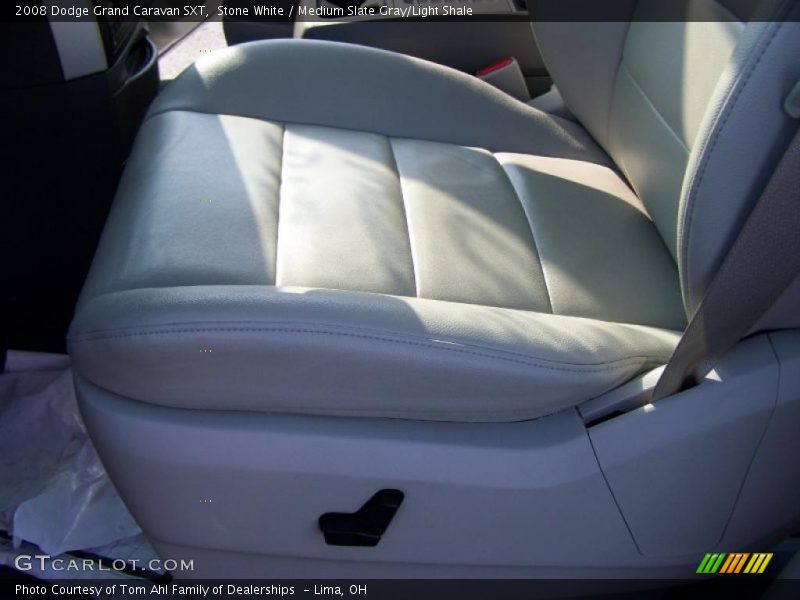 Stone White / Medium Slate Gray/Light Shale 2008 Dodge Grand Caravan SXT