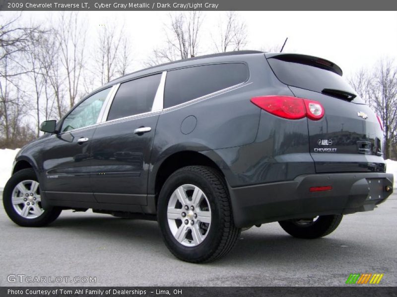 Cyber Gray Metallic / Dark Gray/Light Gray 2009 Chevrolet Traverse LT