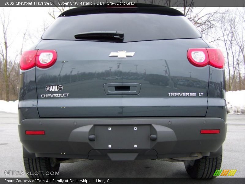 Cyber Gray Metallic / Dark Gray/Light Gray 2009 Chevrolet Traverse LT