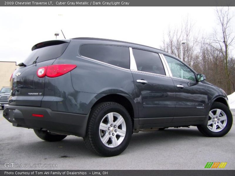 Cyber Gray Metallic / Dark Gray/Light Gray 2009 Chevrolet Traverse LT