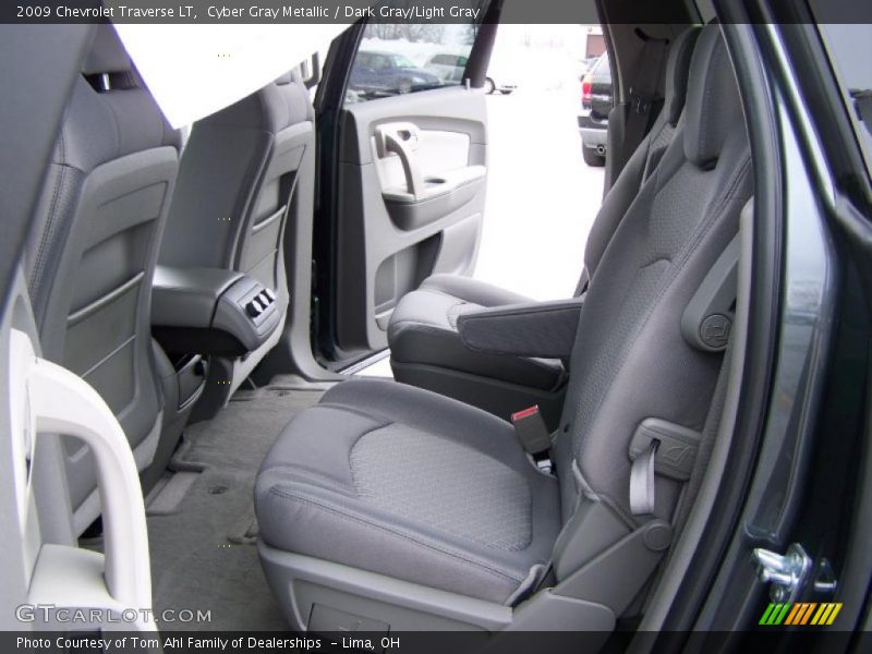 Cyber Gray Metallic / Dark Gray/Light Gray 2009 Chevrolet Traverse LT