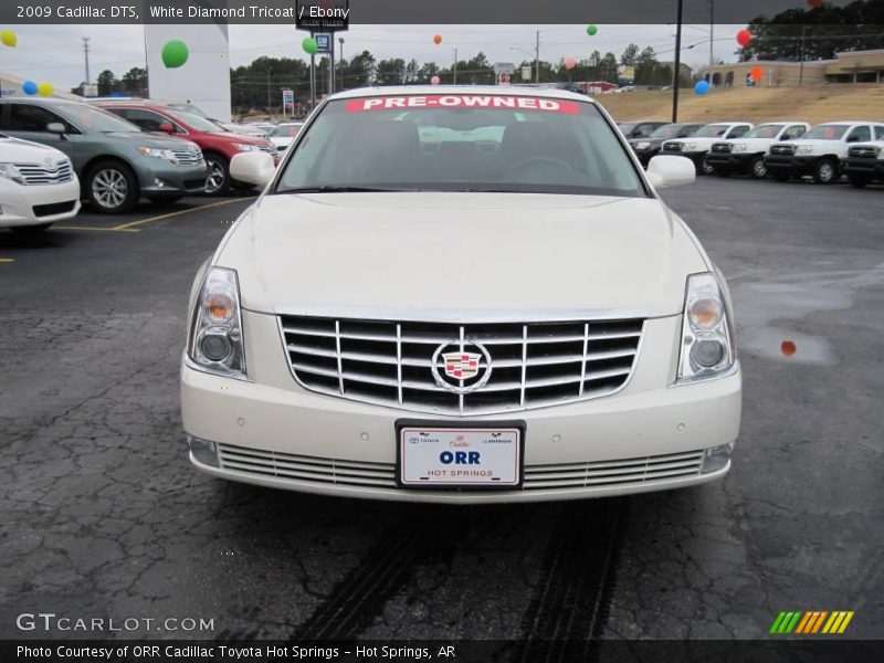 White Diamond Tricoat / Ebony 2009 Cadillac DTS