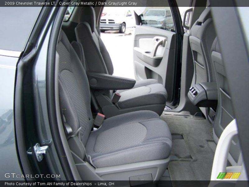 Cyber Gray Metallic / Dark Gray/Light Gray 2009 Chevrolet Traverse LT