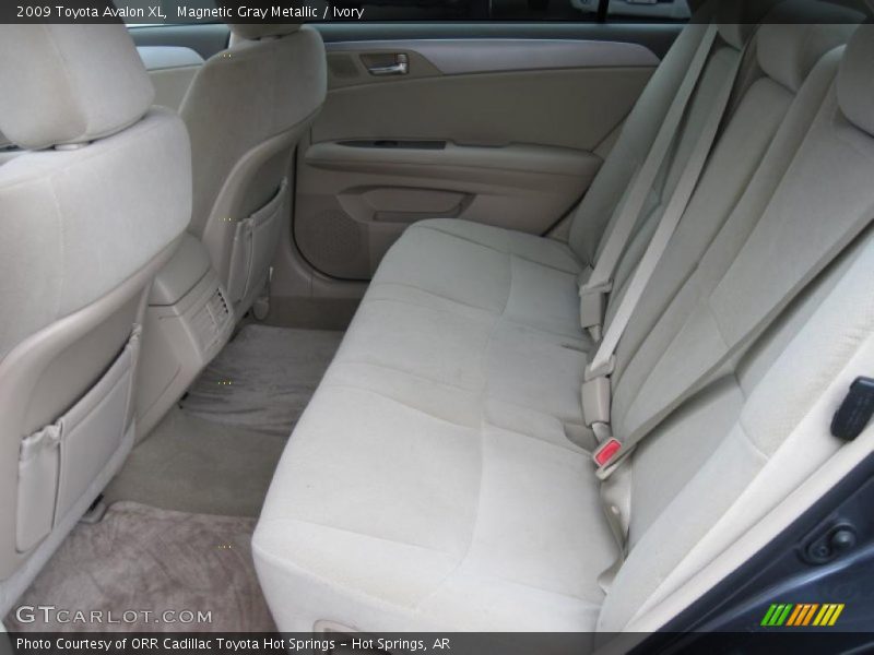 Magnetic Gray Metallic / Ivory 2009 Toyota Avalon XL