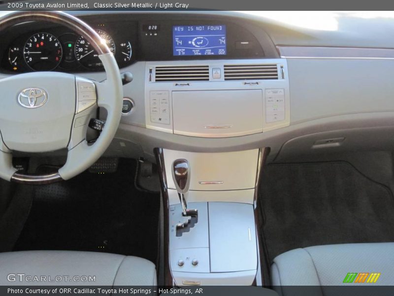 Classic Silver Metallic / Light Gray 2009 Toyota Avalon Limited