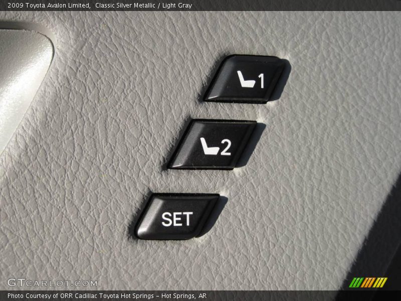 Classic Silver Metallic / Light Gray 2009 Toyota Avalon Limited