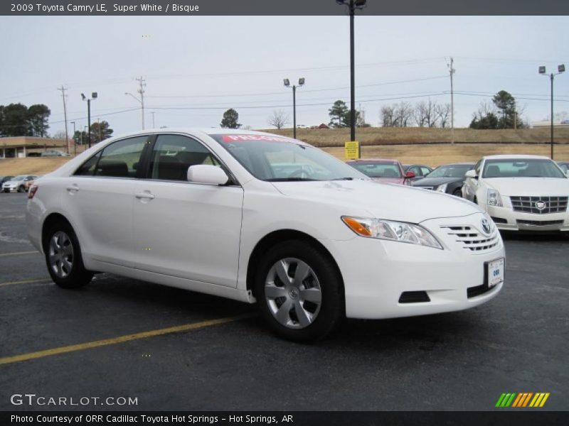 Super White / Bisque 2009 Toyota Camry LE