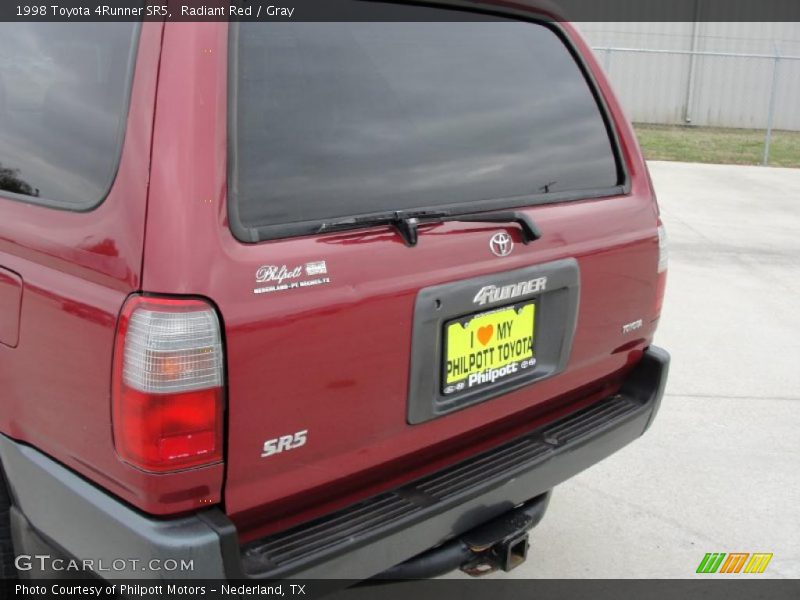 Radiant Red / Gray 1998 Toyota 4Runner SR5