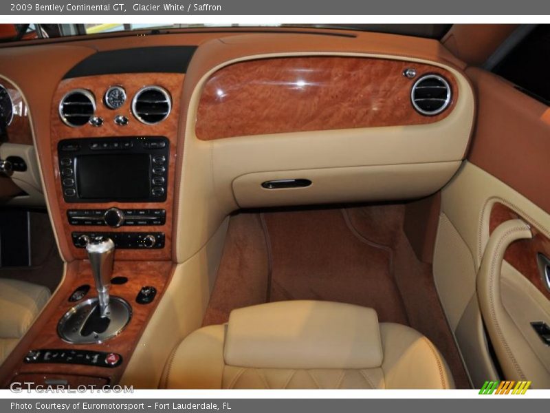 Glacier White / Saffron 2009 Bentley Continental GT