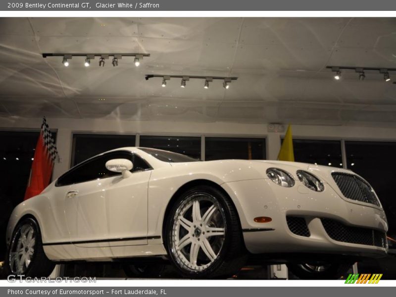 Glacier White / Saffron 2009 Bentley Continental GT