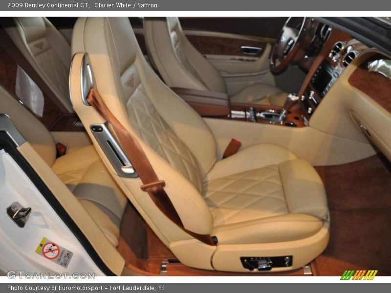 Glacier White / Saffron 2009 Bentley Continental GT