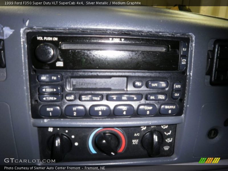 Silver Metallic / Medium Graphite 1999 Ford F350 Super Duty XLT SuperCab 4x4