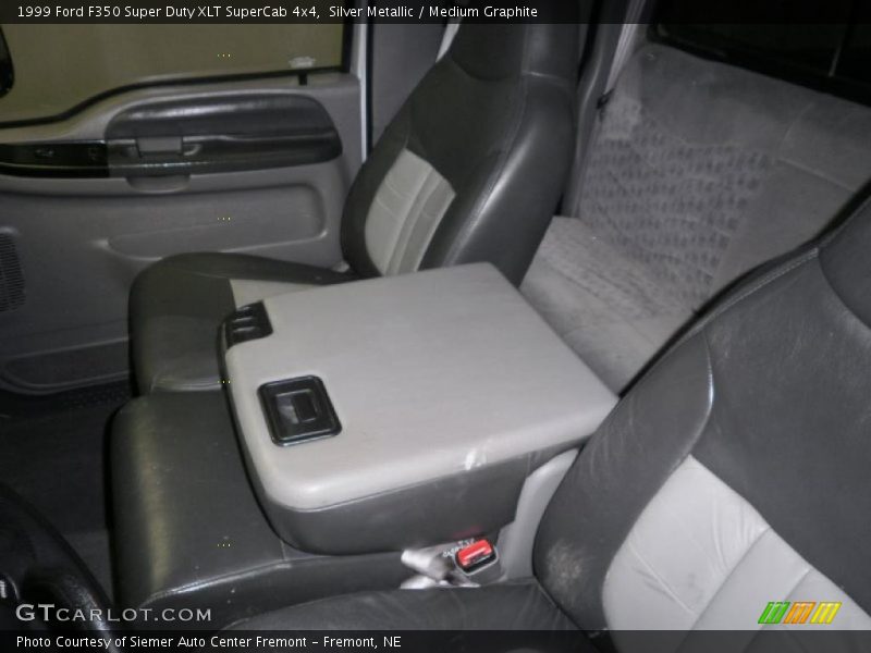 Silver Metallic / Medium Graphite 1999 Ford F350 Super Duty XLT SuperCab 4x4