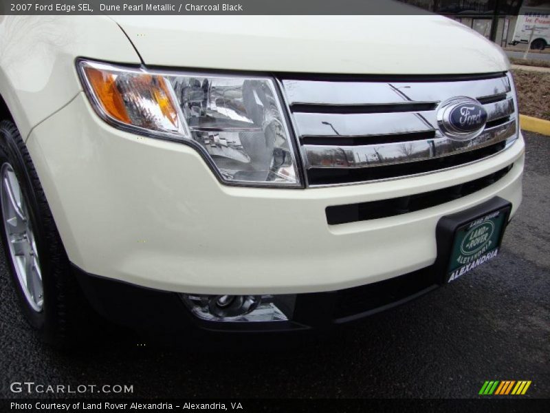 Dune Pearl Metallic / Charcoal Black 2007 Ford Edge SEL