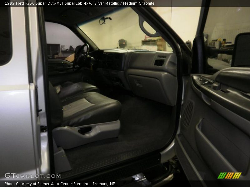 Silver Metallic / Medium Graphite 1999 Ford F350 Super Duty XLT SuperCab 4x4