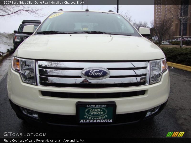 Dune Pearl Metallic / Charcoal Black 2007 Ford Edge SEL