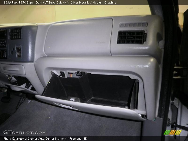 Silver Metallic / Medium Graphite 1999 Ford F350 Super Duty XLT SuperCab 4x4