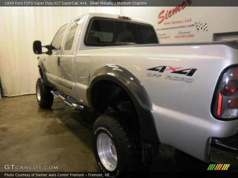 Silver Metallic / Medium Graphite 1999 Ford F350 Super Duty XLT SuperCab 4x4