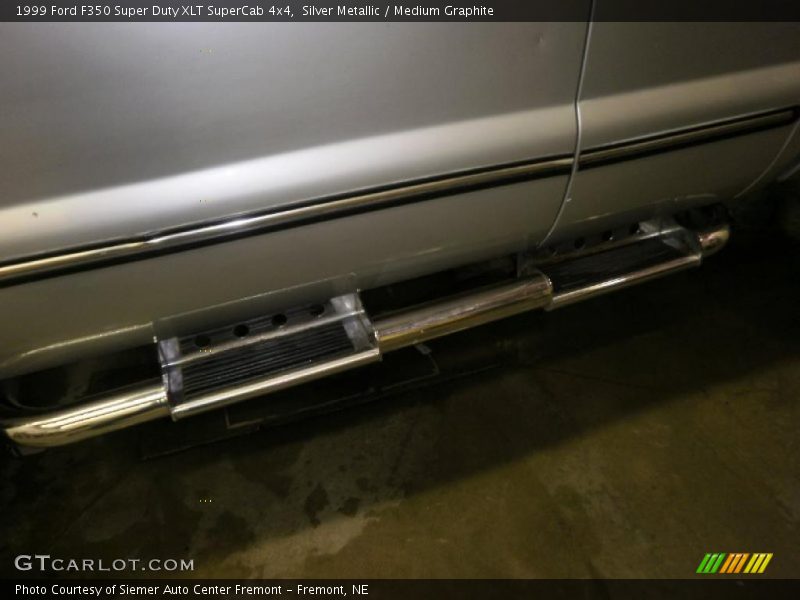 Silver Metallic / Medium Graphite 1999 Ford F350 Super Duty XLT SuperCab 4x4