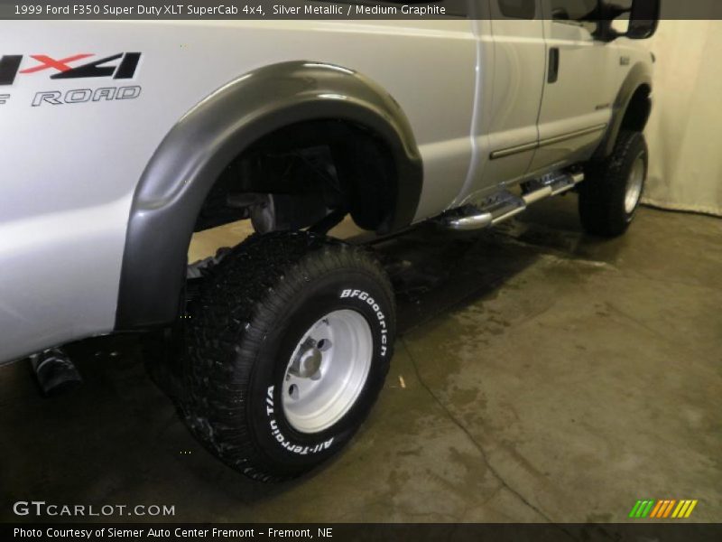 Silver Metallic / Medium Graphite 1999 Ford F350 Super Duty XLT SuperCab 4x4