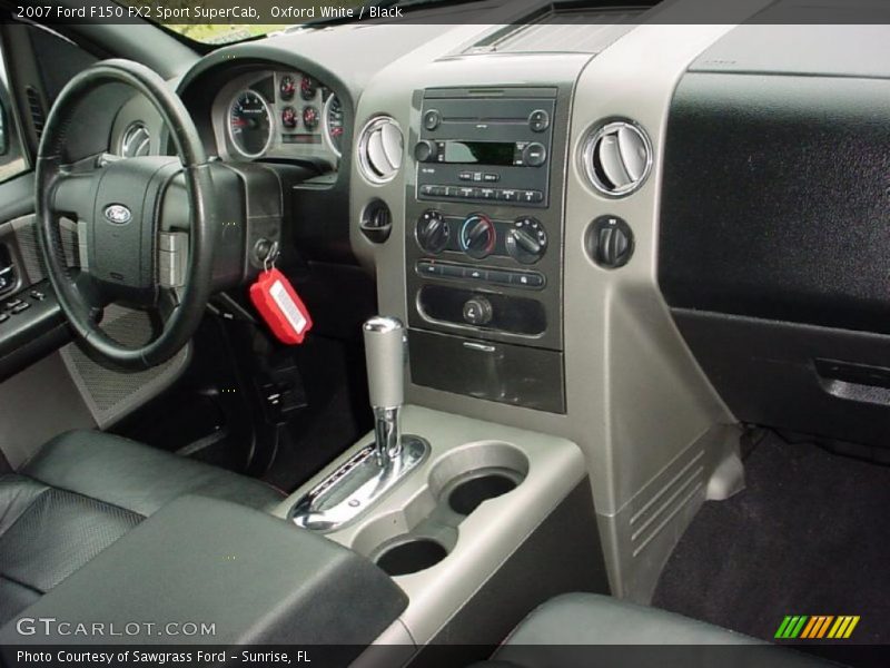 Oxford White / Black 2007 Ford F150 FX2 Sport SuperCab