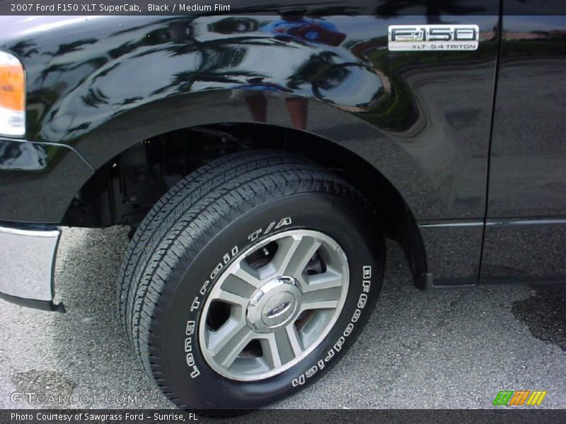 Black / Medium Flint 2007 Ford F150 XLT SuperCab