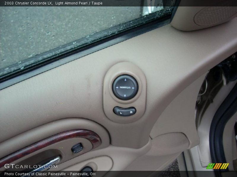 Light Almond Pearl / Taupe 2003 Chrysler Concorde LX