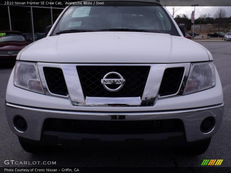 Avalanche White / Steel 2010 Nissan Frontier SE Crew Cab
