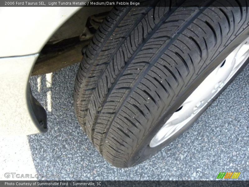 Light Tundra Metallic / Medium/Dark Pebble Beige 2006 Ford Taurus SEL