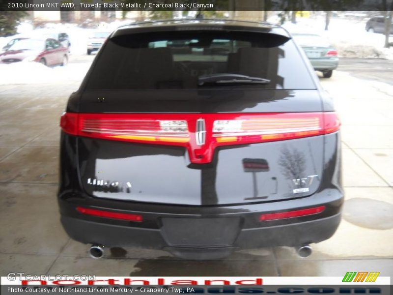 Tuxedo Black Metallic / Charcoal Black/Canyon 2010 Lincoln MKT AWD