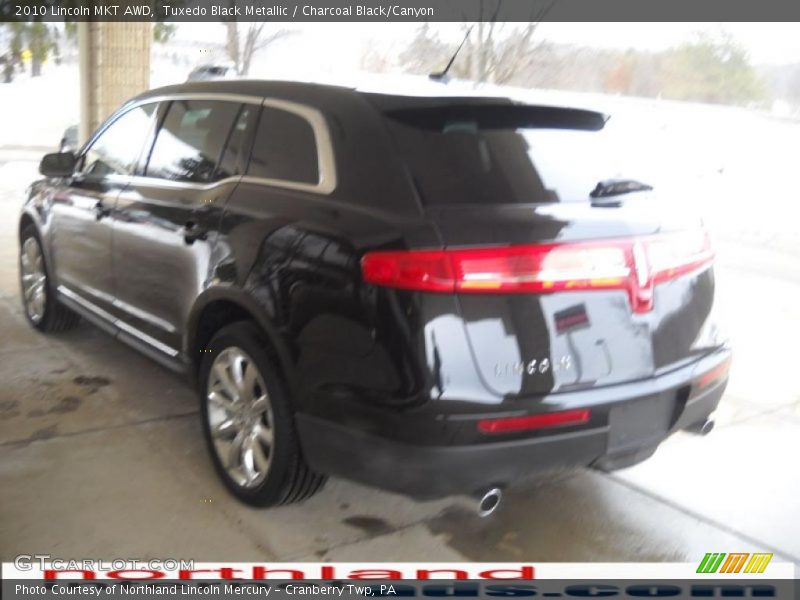 Tuxedo Black Metallic / Charcoal Black/Canyon 2010 Lincoln MKT AWD