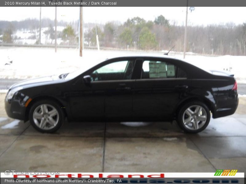 Tuxedo Black Metallic / Dark Charcoal 2010 Mercury Milan I4