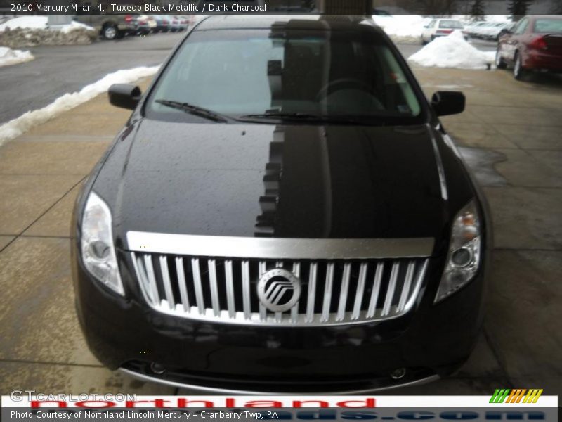 Tuxedo Black Metallic / Dark Charcoal 2010 Mercury Milan I4