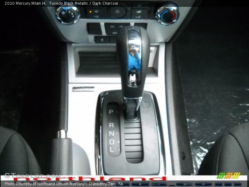 Tuxedo Black Metallic / Dark Charcoal 2010 Mercury Milan I4