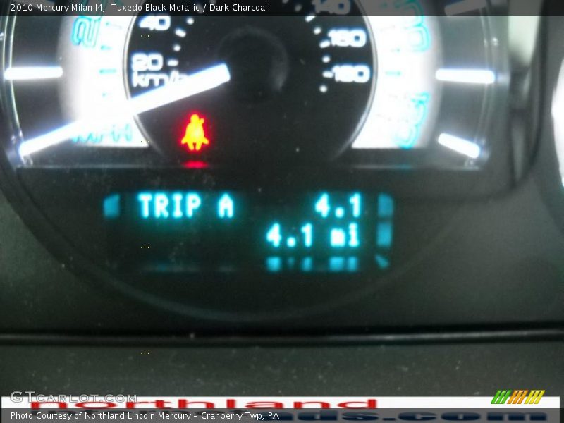 Tuxedo Black Metallic / Dark Charcoal 2010 Mercury Milan I4