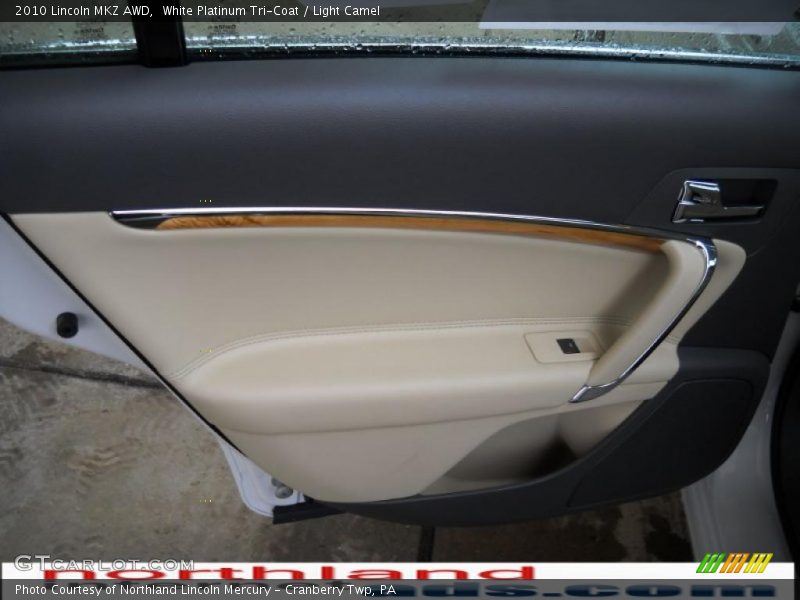 White Platinum Tri-Coat / Light Camel 2010 Lincoln MKZ AWD