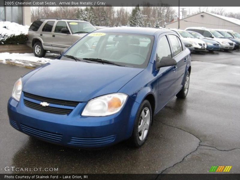 Arrival Blue Metallic / Gray 2005 Chevrolet Cobalt Sedan